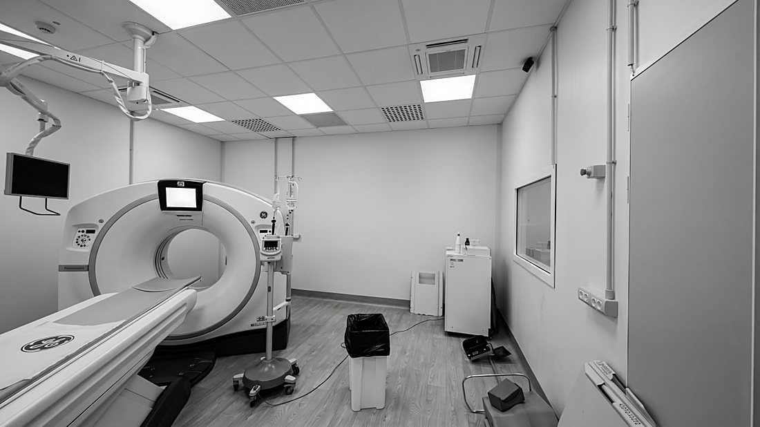 Sala TC con tomografo GE Healthcare