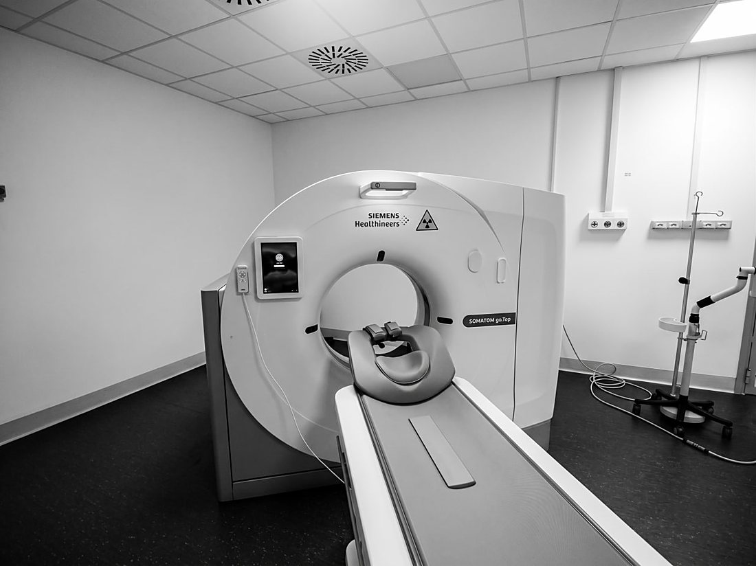 Sala TC con tomografo Siemens SOMATOM go.Top